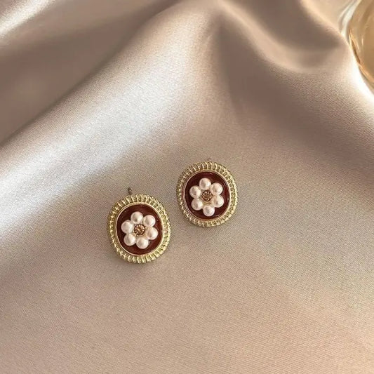 Boucles d'Oreilles Fantaisie Florales & Élégance