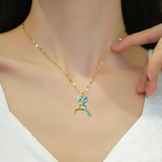 Collier Pendentif Motif Doré