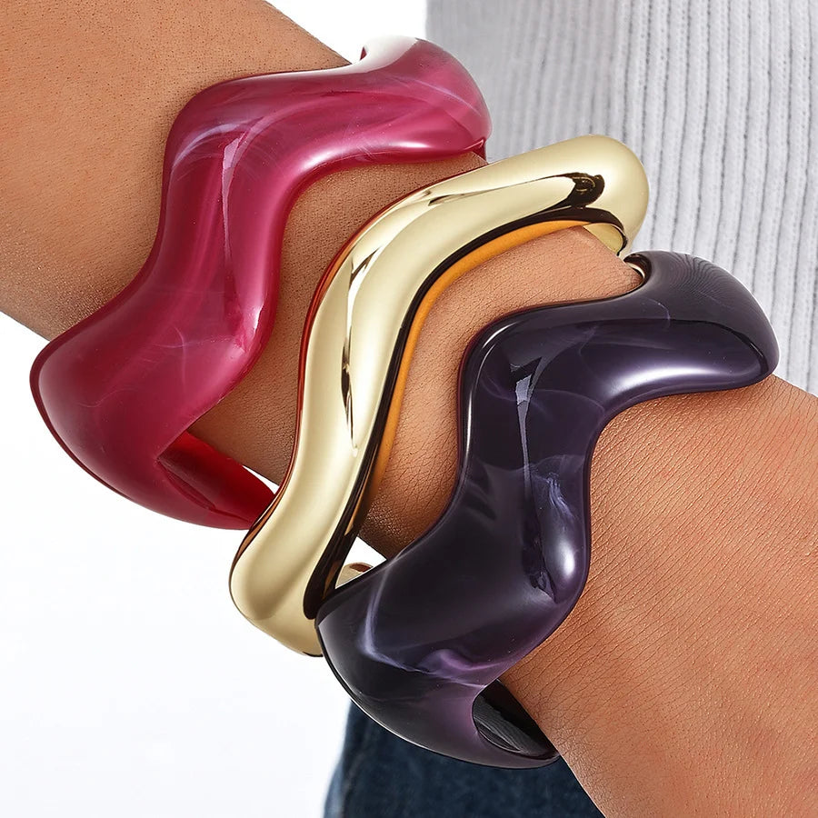 Ensemble de Bracelets Ondulés en Résine