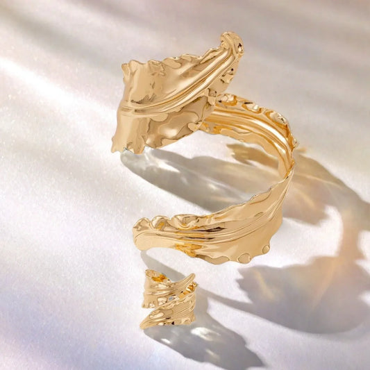 Manchette Doré et Bague Plissée