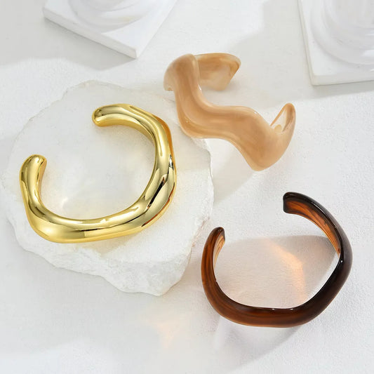 Ensemble de Bracelets Ondulés en Résine